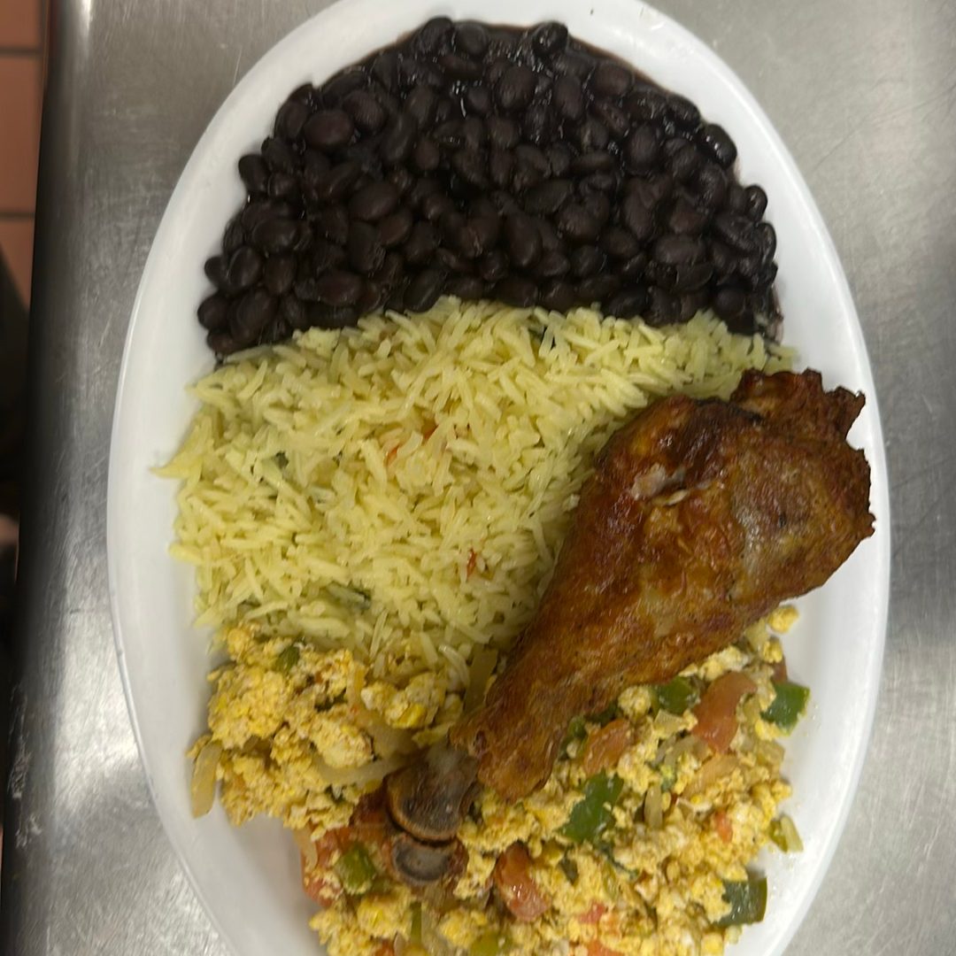 Desayuno Con Pollo.