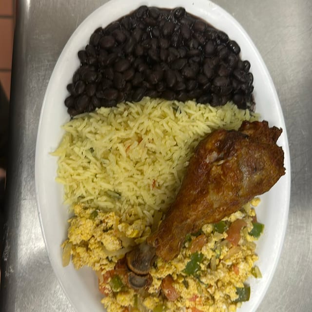 Desayuno Con Pollo.